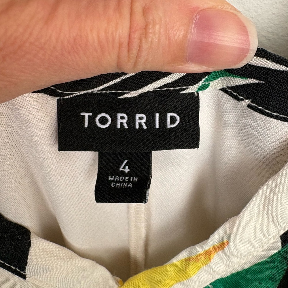 Torrid Maxi Challis Trapeze Dress Palm Leaves Dew EUC Size: 4 (26/4x) - Picture 3 of 12